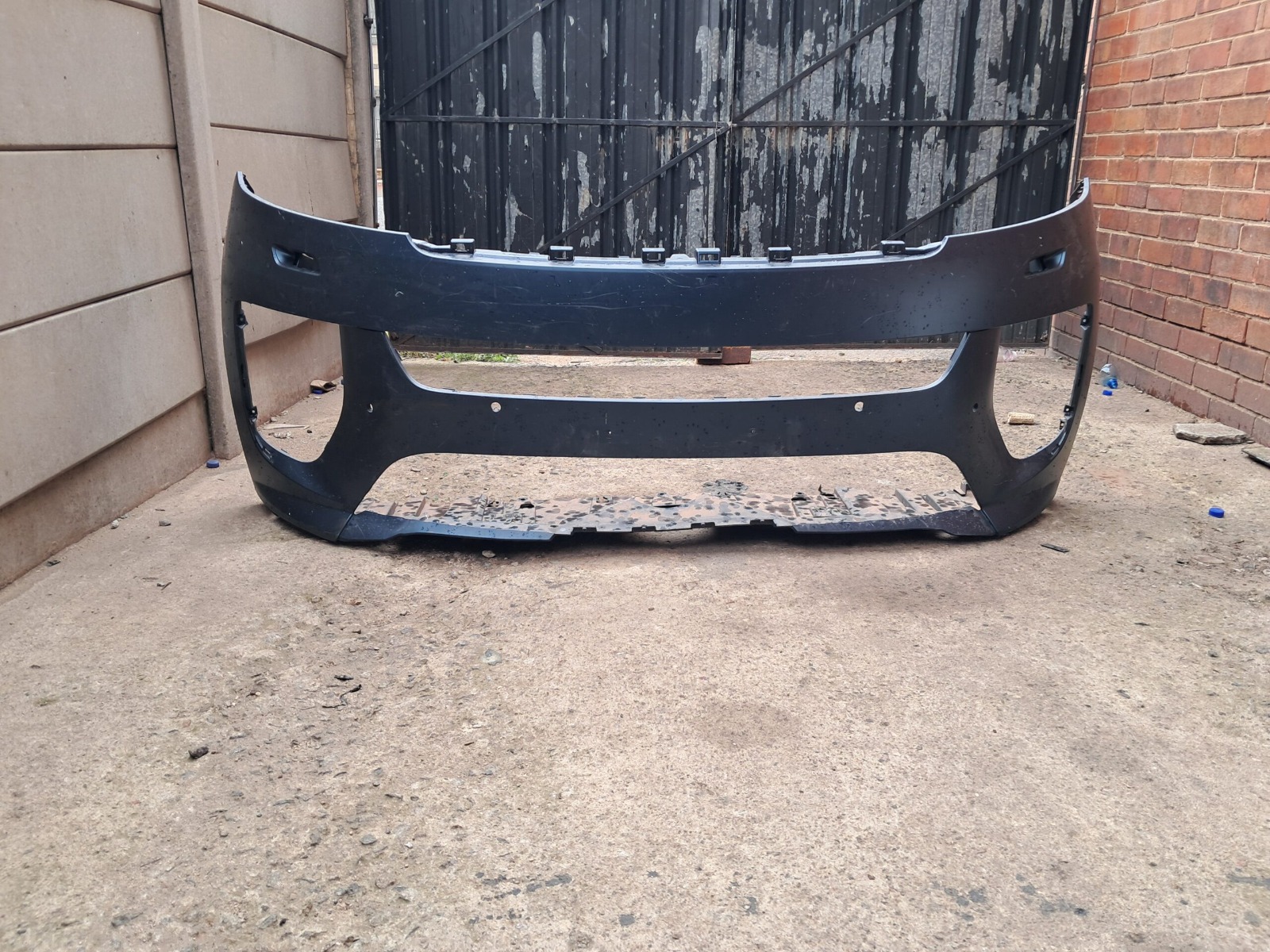 RANGE ROVER SPORT SVR 2024 - 2026 bumper